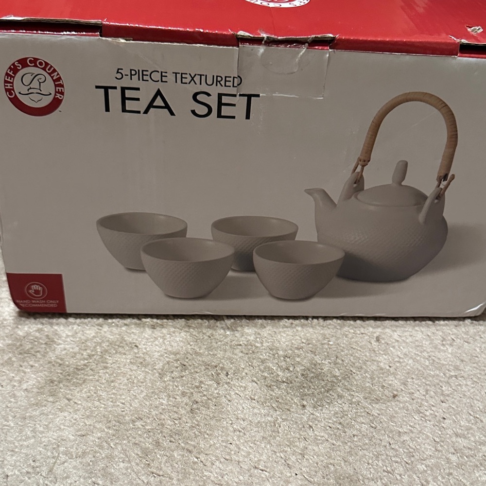 White Textured Tea Set - Picture 2 of 5
